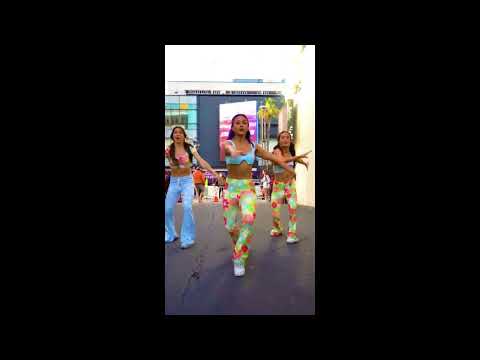 C+C Music Factory 🌙🌙 Gonna Make You Sweat (Everybody Dance Now) 🌙🌙 (Shuffle Dance)