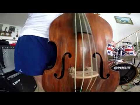 Контрабас в Коктебеле