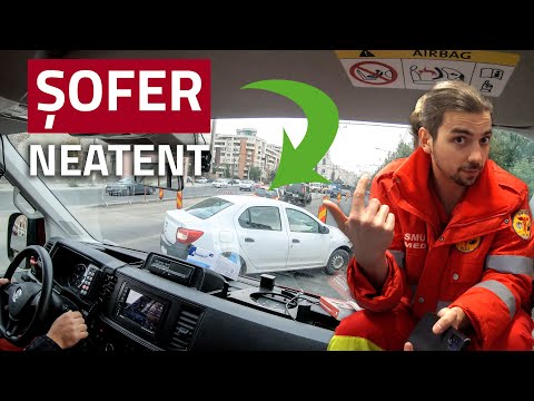 How does the SMURD driver manage to avoid accidents?