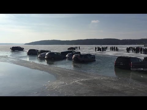 Właśnie dlatego nie należy parkować na zamarznięty
