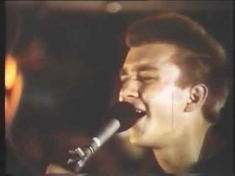 „Foje“. Laužo šviesa. Iš muzikinio filmo „Kažkas atsitiko“. 1986