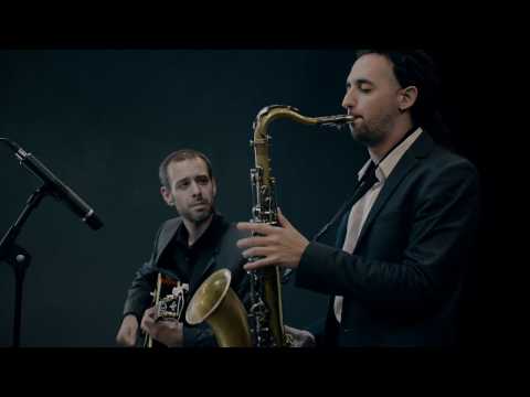 Miguel Sucasas Duo - Além da Janela