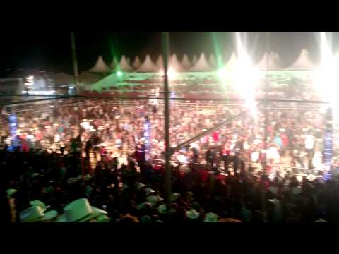 Ouro Fino Rodeio Festival 2015 Pubrico Recorde Noite de Domingo