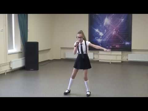 Песня отличница текст. Головченко отличница. Головченко отличница. Головченко отличница. Головченко отличница.