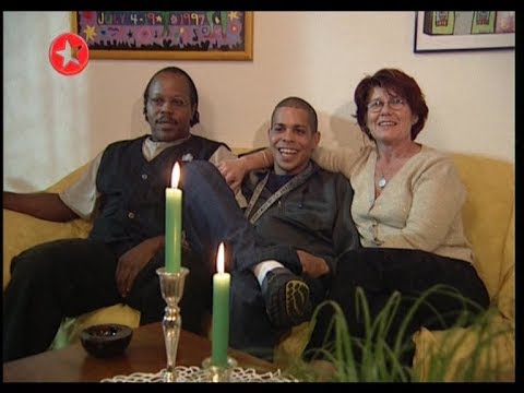 Bro'Sis - Die Geschichte des Shaham Joyce (2002) [Dokumentation]