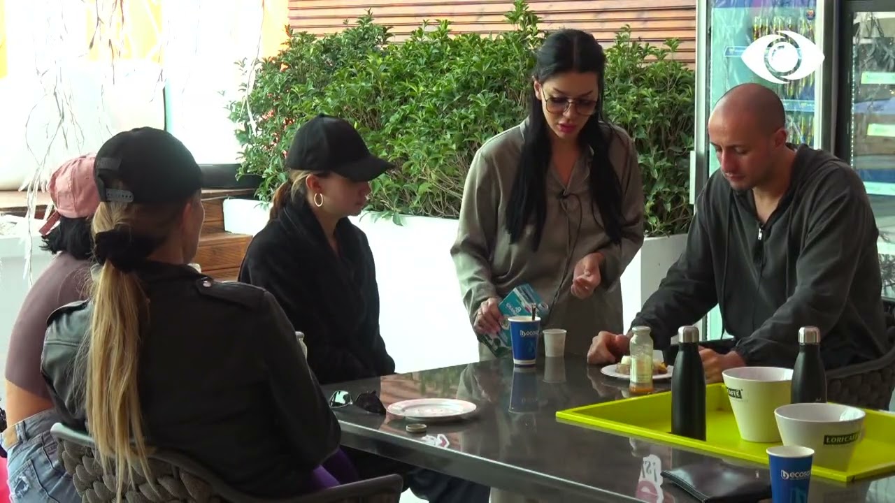 'Ndizet' debati në shtëpi, shkak bëhet cigarja