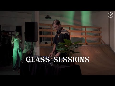 Safari Session 007 - Ewan Rill | Progressive House mix | Buenos Aires