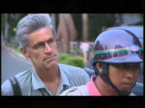 War Photographer - Trailer (2001) (480p)