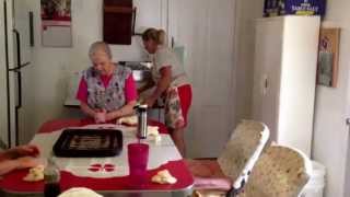 preview picture of video 'Beaten biscuit making in Wye Mills.'