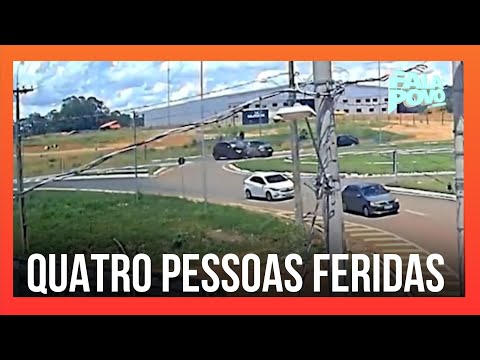 Batida envolvendo dois carros na MGC-452, em Santa Juliana