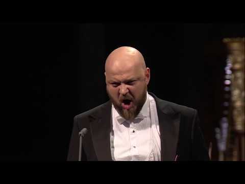 Vladislav Sulimsky,Liudmyla Monastyrska-Leonora and Count Luna's duet Udiste? Come albeggi