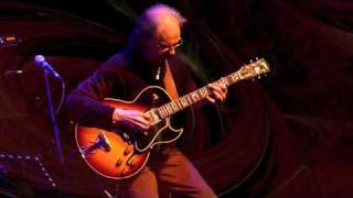 Steve Howe Trio Laughing with Larry The Sage 2010