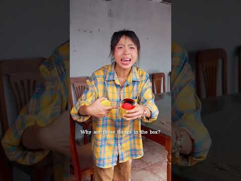 Trong hộp bánh đựng gì | Oppa Huy