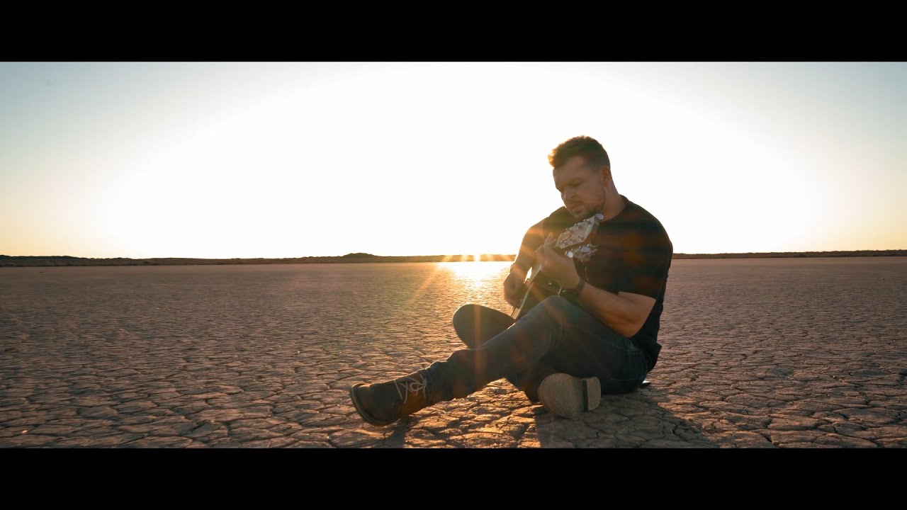 Juan Boucher - Die Gesprek (Amptelike Musiekvideo)