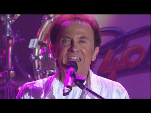 Pooh - Dammi solo un minuto (LIVE)