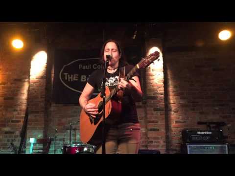 2015-12-06 - Marcy Lang @ The Bitter End - 02
