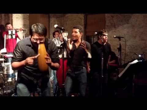 Mayito El Sonero - Lloraras - with Moña Loca Band