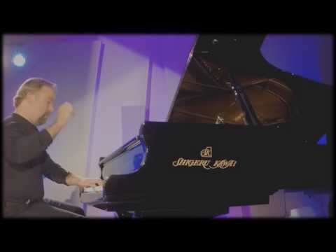 Joe Bongiorno performs Melancholy Morning live in concert - Shigeru Kawai Artist