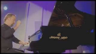 Joe Bongiorno performs Melancholy Morning live in concert - Shigeru Kawai Artist