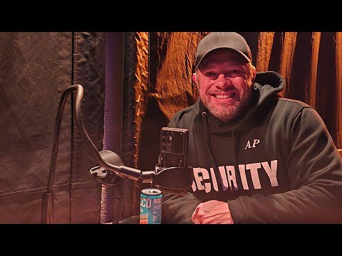 Freitag beim einzigen Türsteher in Deutschland der während der Arbeitszeit streamen kann