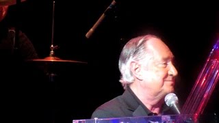 Neil Sedaka Live - Laughter In The Rain 2015
