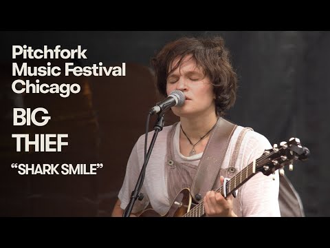 Big Thief Perform “Shark Smile” | Pitchfork Music Festival 2018