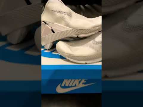 NO LACES NEEDED, HANDS FREE NIKE's!!!!