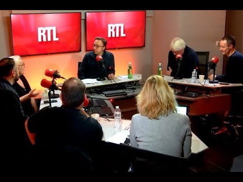 François-Xavier Demaison et Josiane Balasko dans A La Bonne Heure !