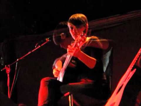 10/13 Kaki King - Carmine St. @ Chinaski, Sermide, Italy (07-12-2011)