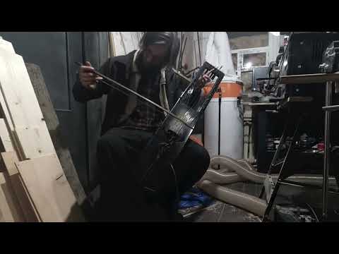 Meditative stream of sound on workshop / TAGELHARPA BASS