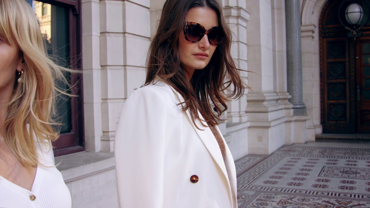 WITCHERY | Neutral Position