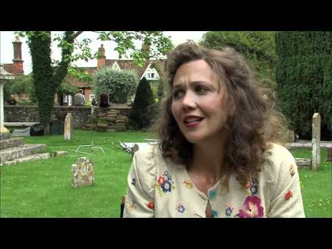 Thumbnail of the video: Maggie Gyllenhaal