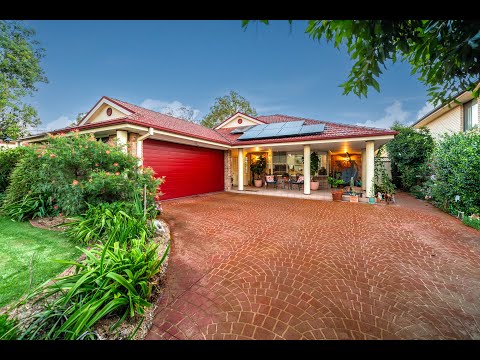 47 Martin Cres, Milperra - Daystar First National