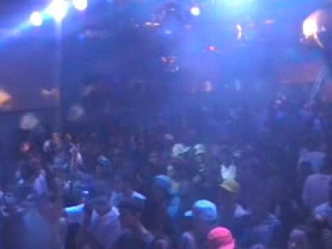 MC's SAMUKA & NEGO - BATENDO DE FRENTE - DJ GUILLÉ ( AO VIVO NO LOVE STORY) @jnrlerdo1
