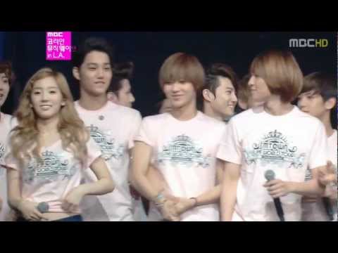 Baekhyun look at taeyeon always