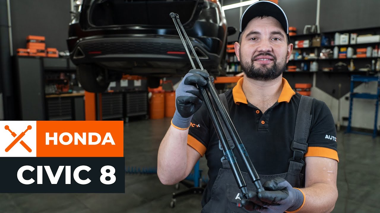 Jak wymienić siłowników klapy bagażnika w Honda Civic 8 - poradnik naprawy