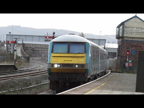 Class 67015 & The Last Day of Semaphore Signals and Traditional Boxes on North Wales Coast