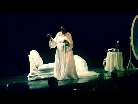 Lussine Levoni- Addio del passato....Traviata