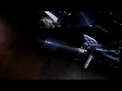 Escape para Zanella RZ 25 en fibra de carbono