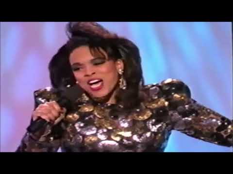 Gospel Legend Vickie Winans Singing Some Of Her Classics!