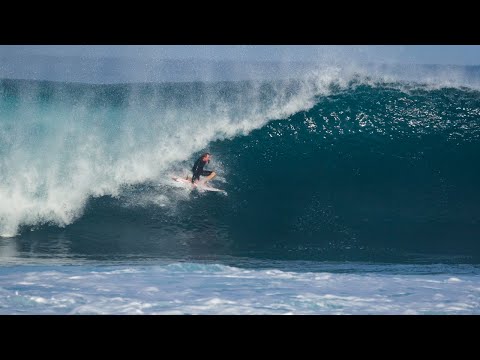 Jamie O'Brien at Pipeline, November 25, 2018