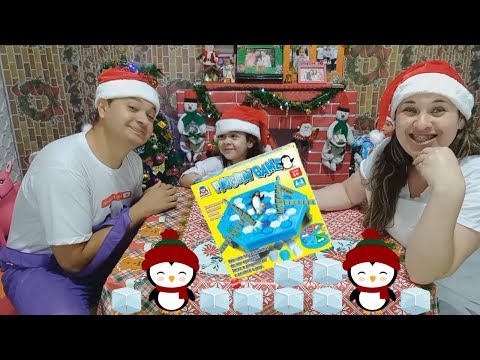 Familia Time Jogando Jogo Quebra Gelo Pinguim/Game Pinguim numa fria/ Jogo Quebrando Gelo