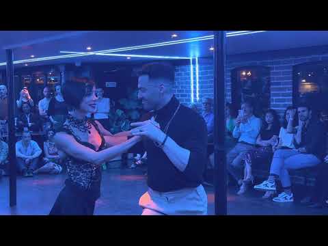 Sabrina Amuchástegui y Mauro Caiazza - Vals