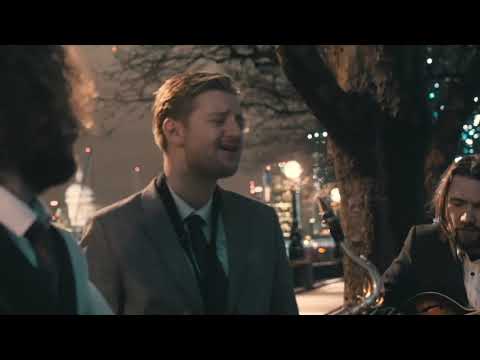 Fully Acoustic Wandering and Roaming Band From London