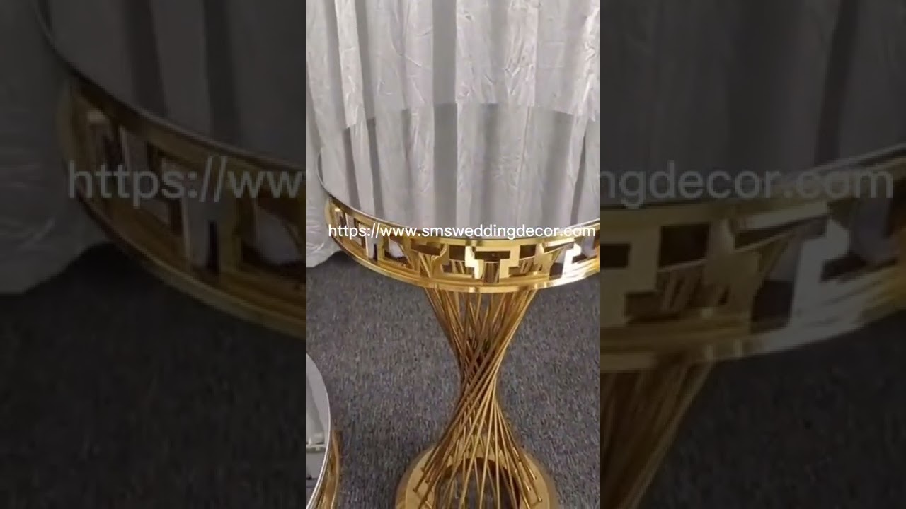 Gold Plinth Stand