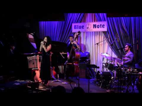 Maria Mendes - Over the Rainbow (Live in NYC at Blue Note Jazz Club)
