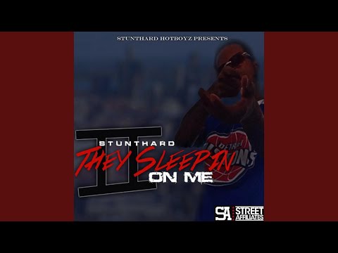 Tear This Bitch up (feat. Cash Kidd & Chino)