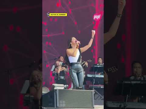 #angelita  toda falsa haciéndose la que canta cuando la que canta es su corista” #angelaaguilar