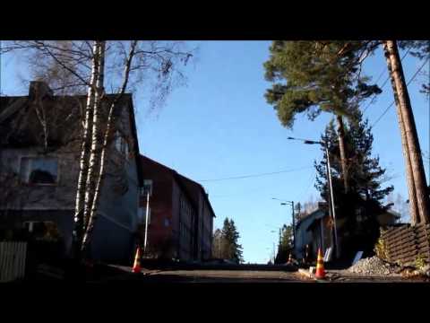 Eke vierailee Raholan kaupalla