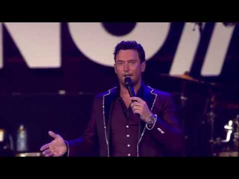 Tino Martin - Ik dacht dat het uit was/Dat ene moment (André Hazes medley) [Live in de Ziggo Dome]